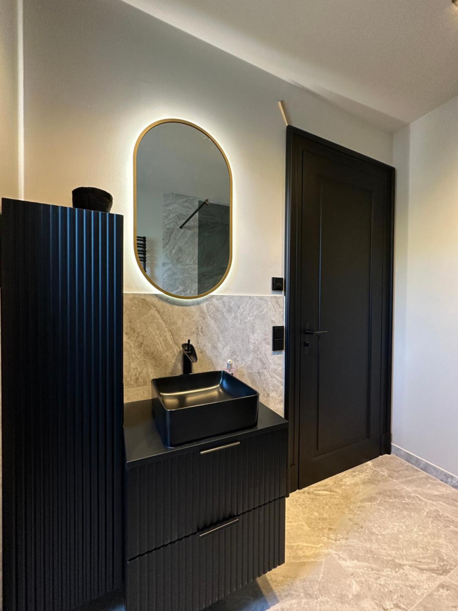 * Stadtvilla Plauen * * Aussergewoehnlich * 2 Zimmerwohnung * Zentrumsnah Экстерьер фото