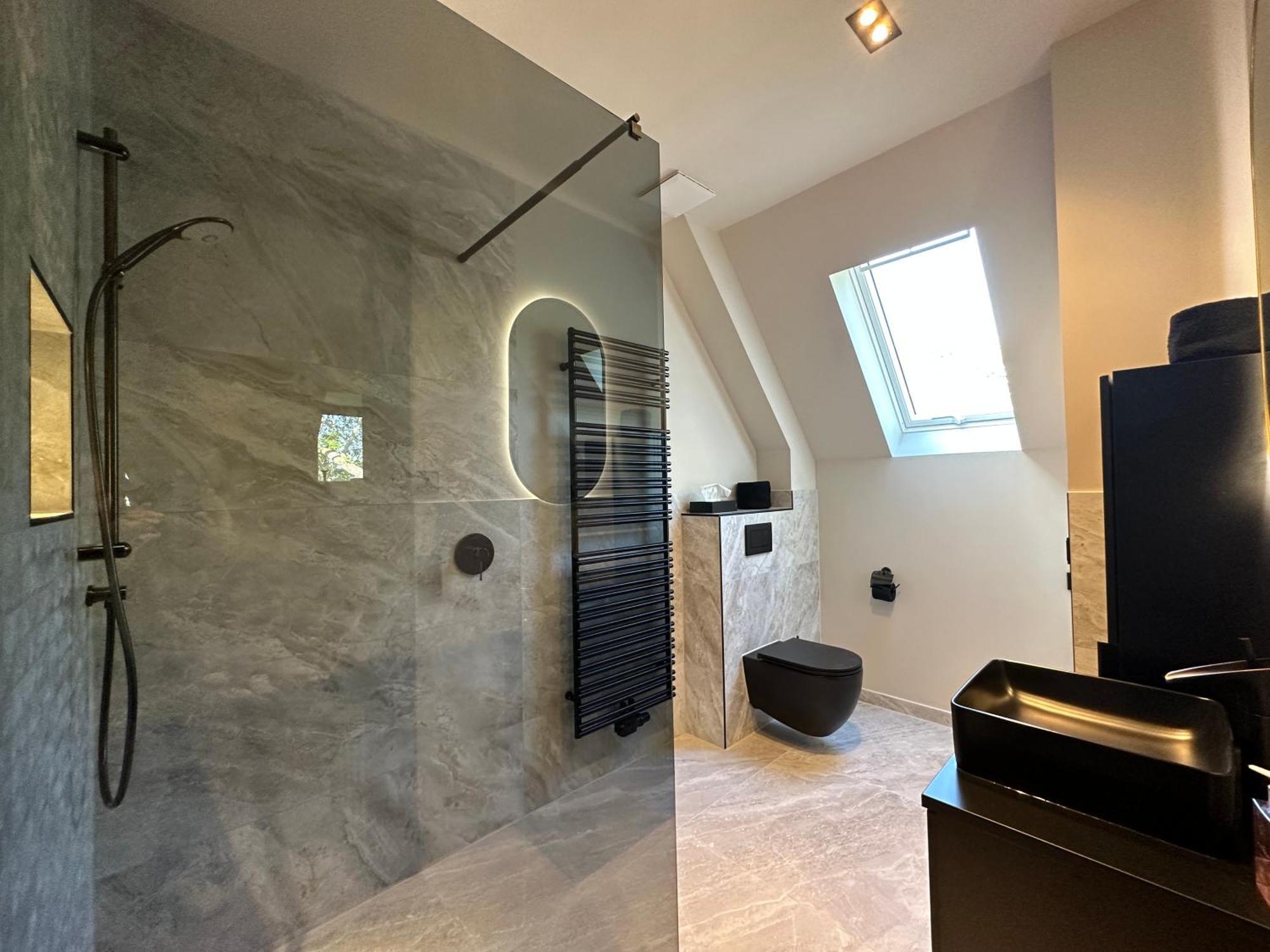 * Stadtvilla Plauen * * Aussergewoehnlich * 2 Zimmerwohnung * Zentrumsnah Экстерьер фото